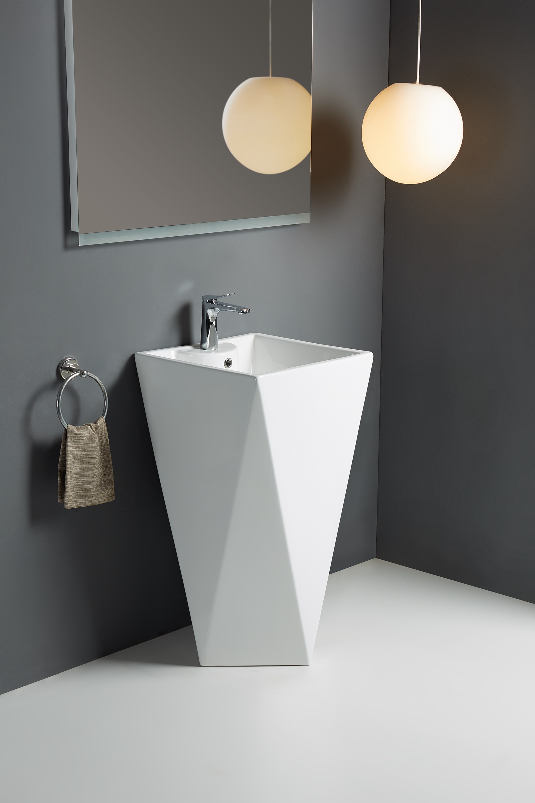 

Раковина WeltWasser WW LEERBACH 460 GL-WT напольная 46х46х82 см, белая глянцевая, Белый, WW LEERBACH 460 GL-WT