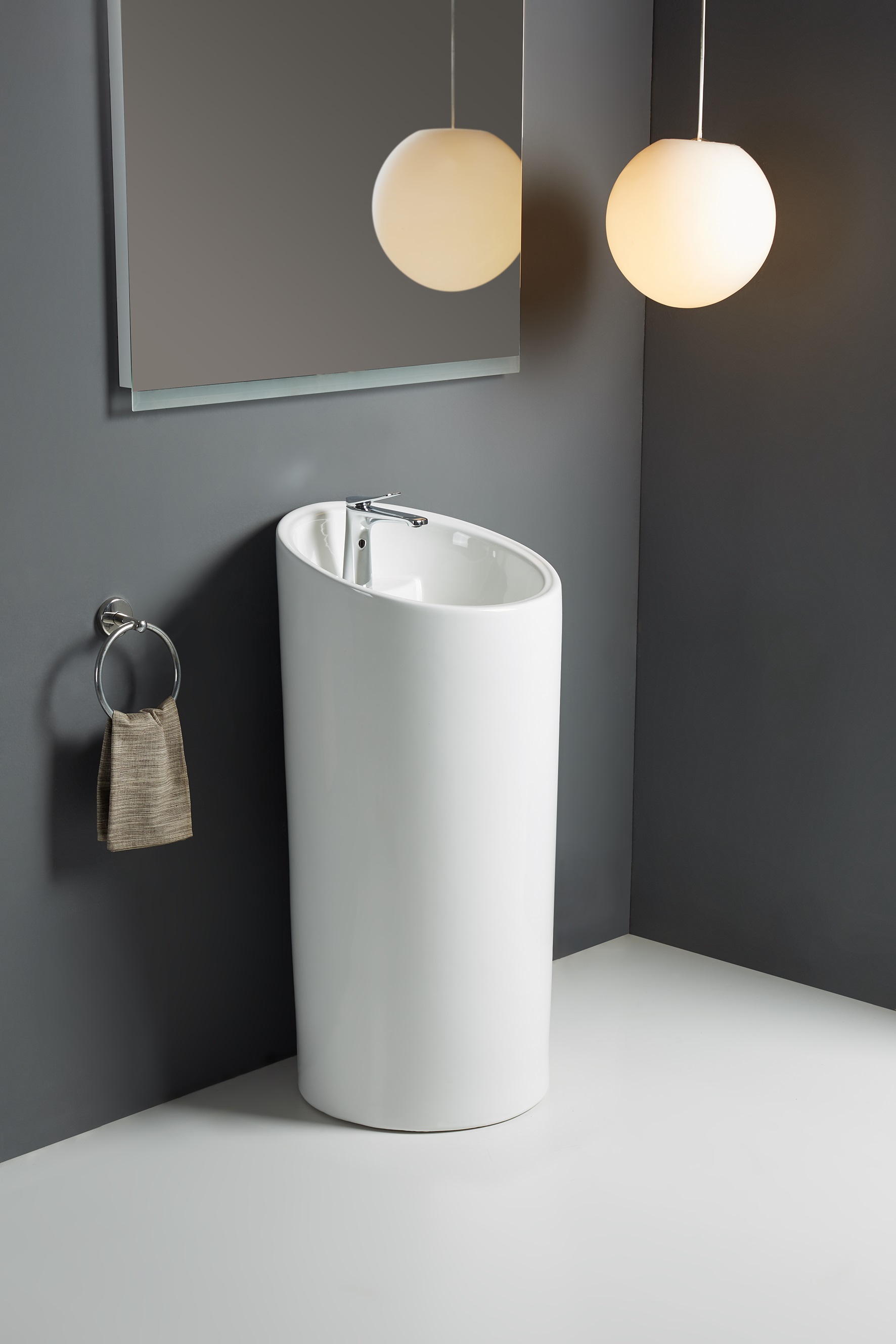 

Раковина WeltWasser WW LEERBACH 4546 GL-WT напольная 45х46х97 см, белая глянцевая, Белый, WW LEERBACH 4546 GL-WT